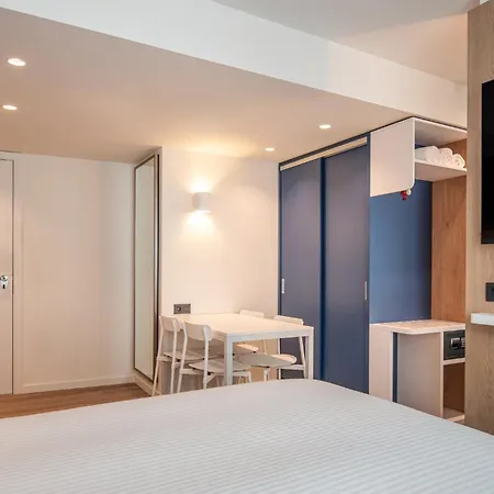 Express & By Ihg Gent