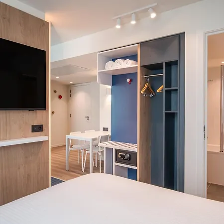 Express & By Ihg Hotel
