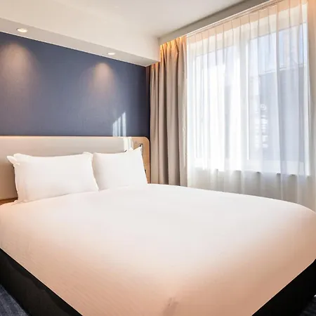 Express & By Ihg Hotel