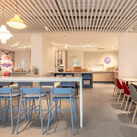 Express & By Ihg 3* Gent